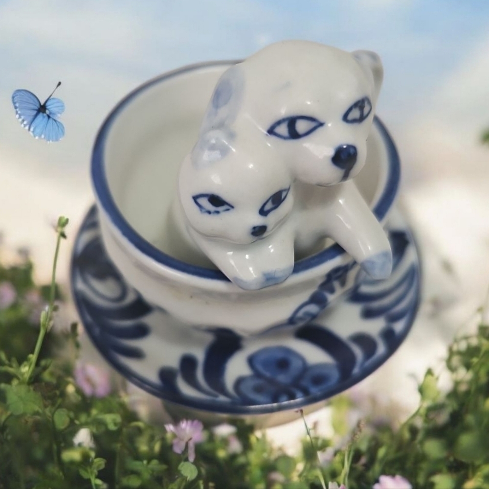 Delft Blue Mini Teacup with Puppy Figurine Handpainted